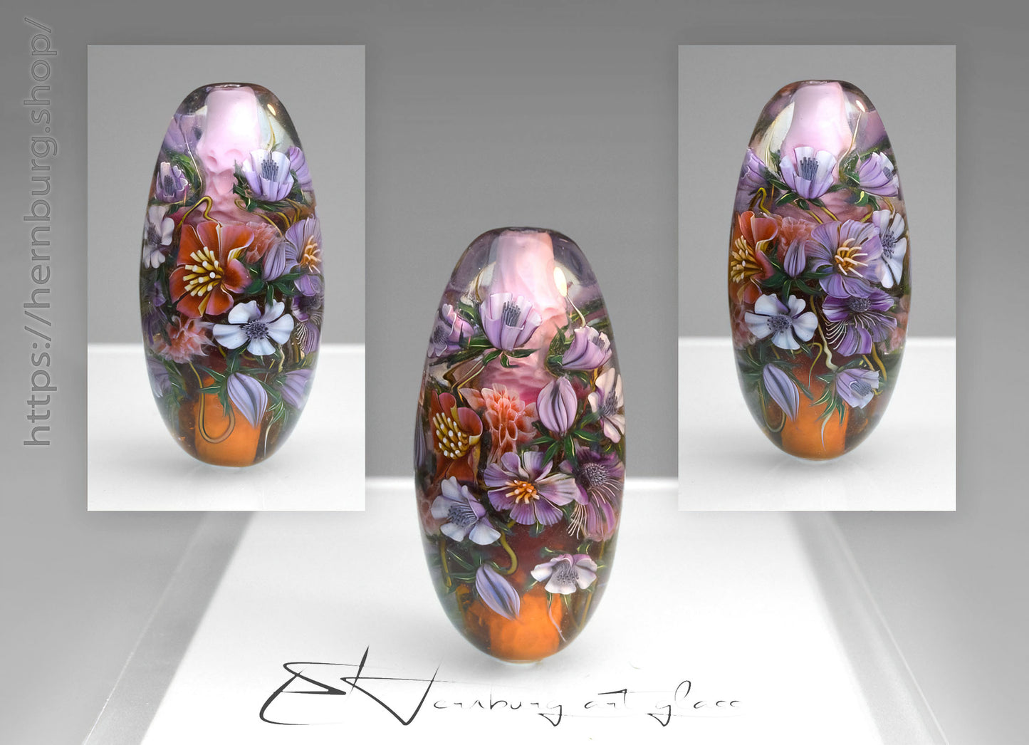 Pendant. Lampwork glass pendant.