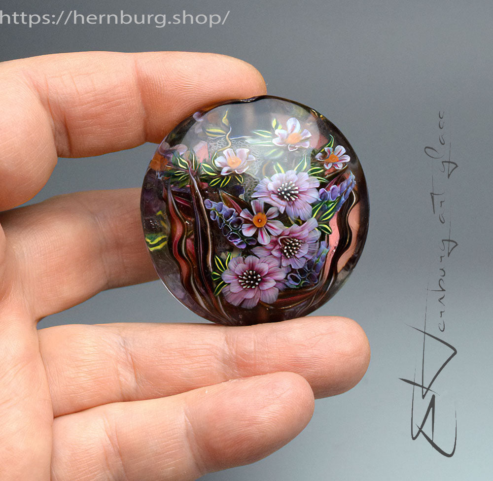 Pendant. Lampwork glass pendant.