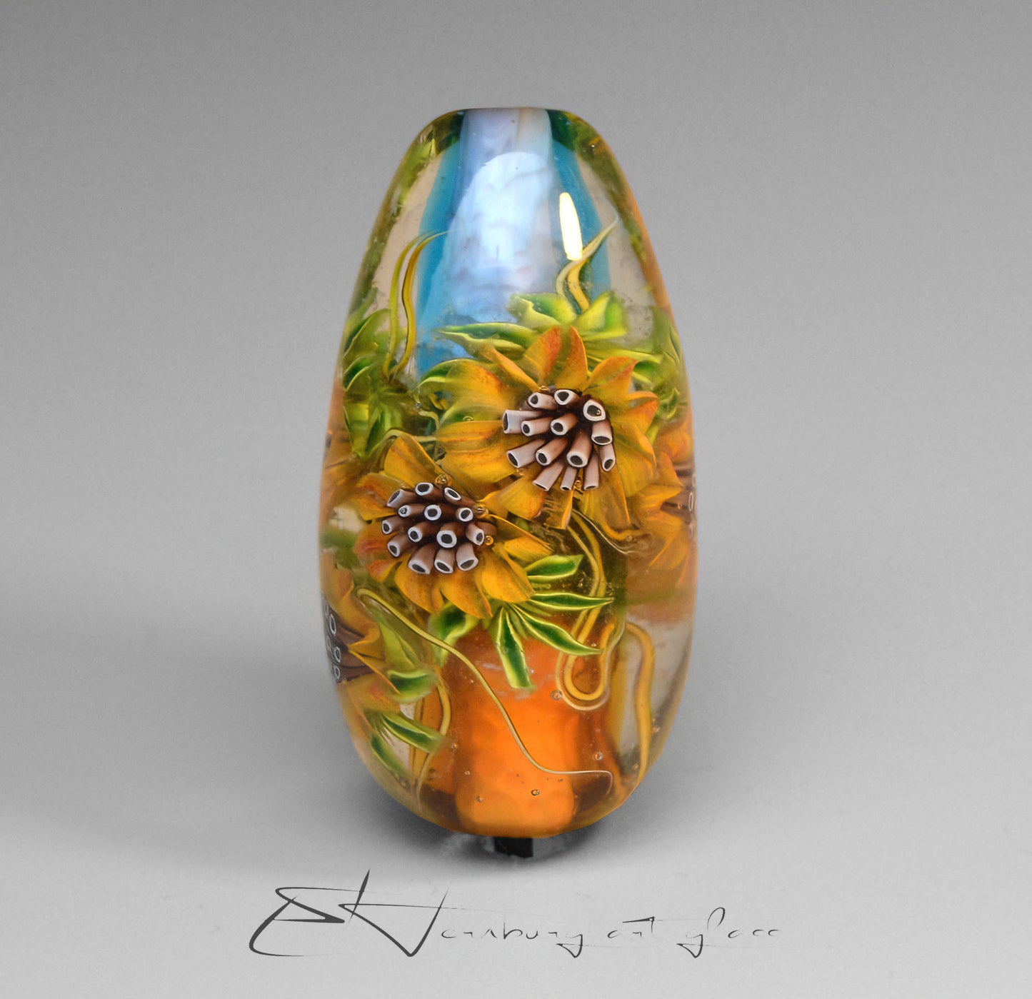 Pendant. Lampwork glass pendant.