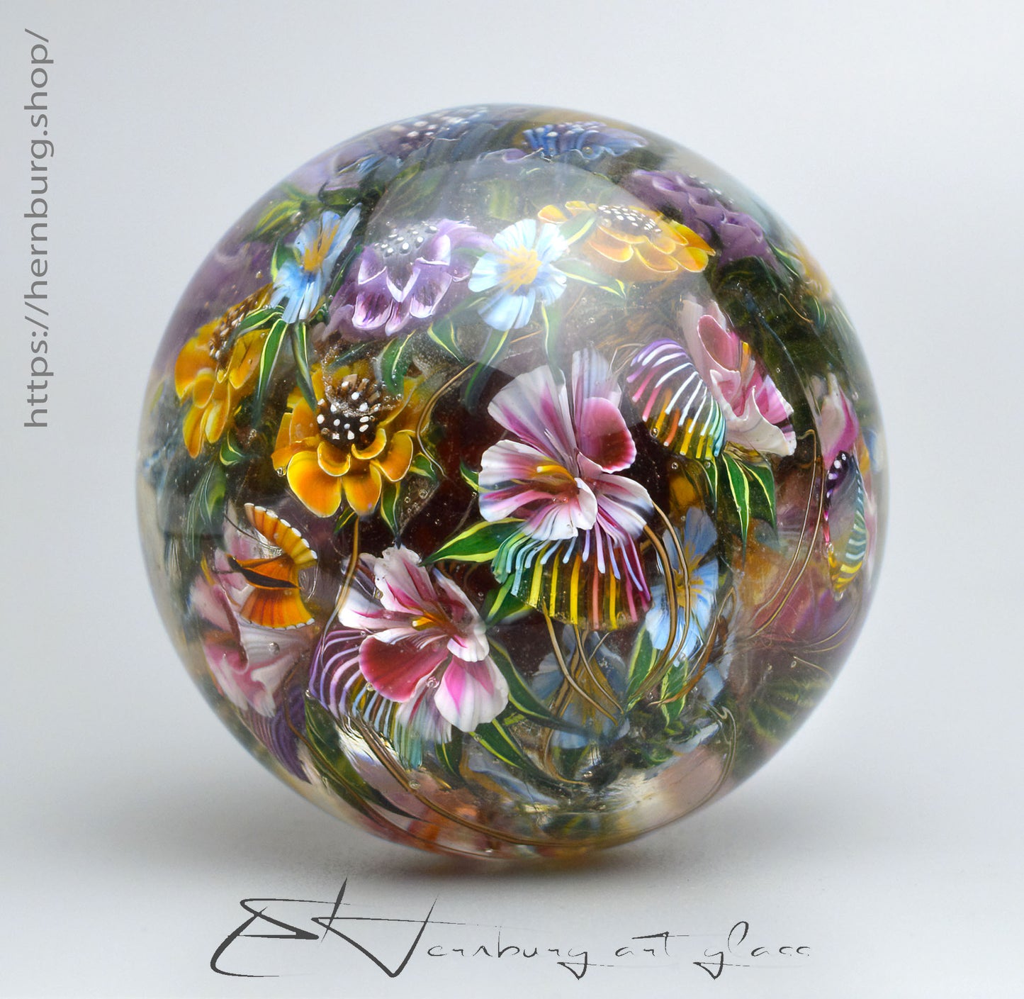 Marbe. "Floral Round Dance" Glass. Collectible ball. Diameter 55 mm - 2.16 inch