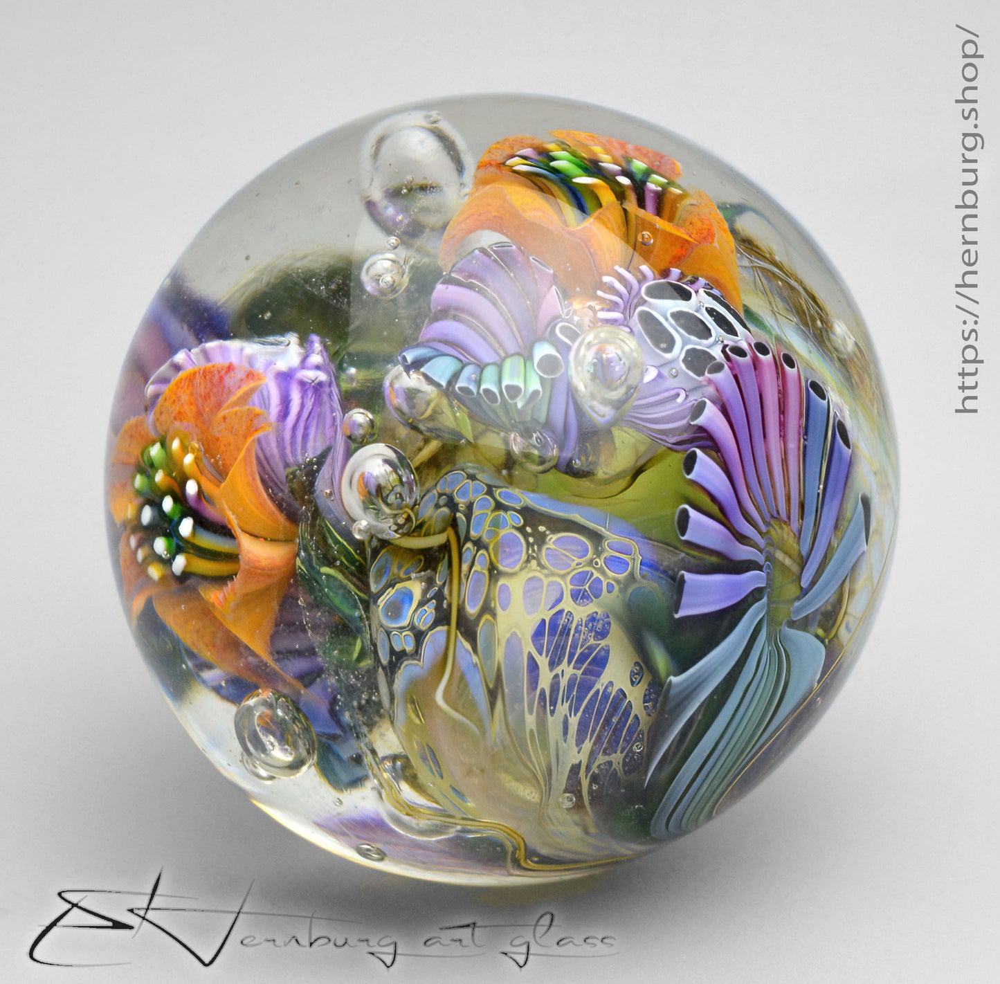 Marble "Mother-of-Pearl Tide” Glass. Collectible sphere. Diameter — 42 mm (1.65”).
