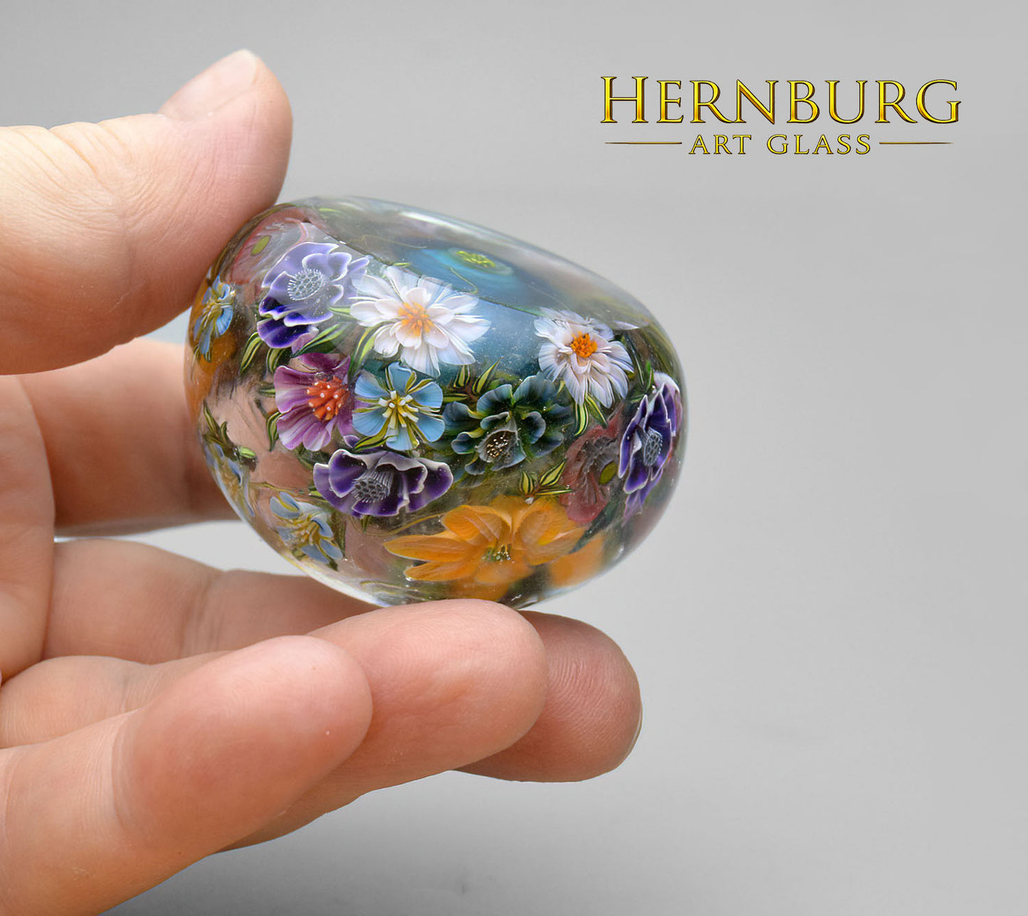 Paperweight "WONDERLAND". Glass. Diameter 53 mm (2.09”)