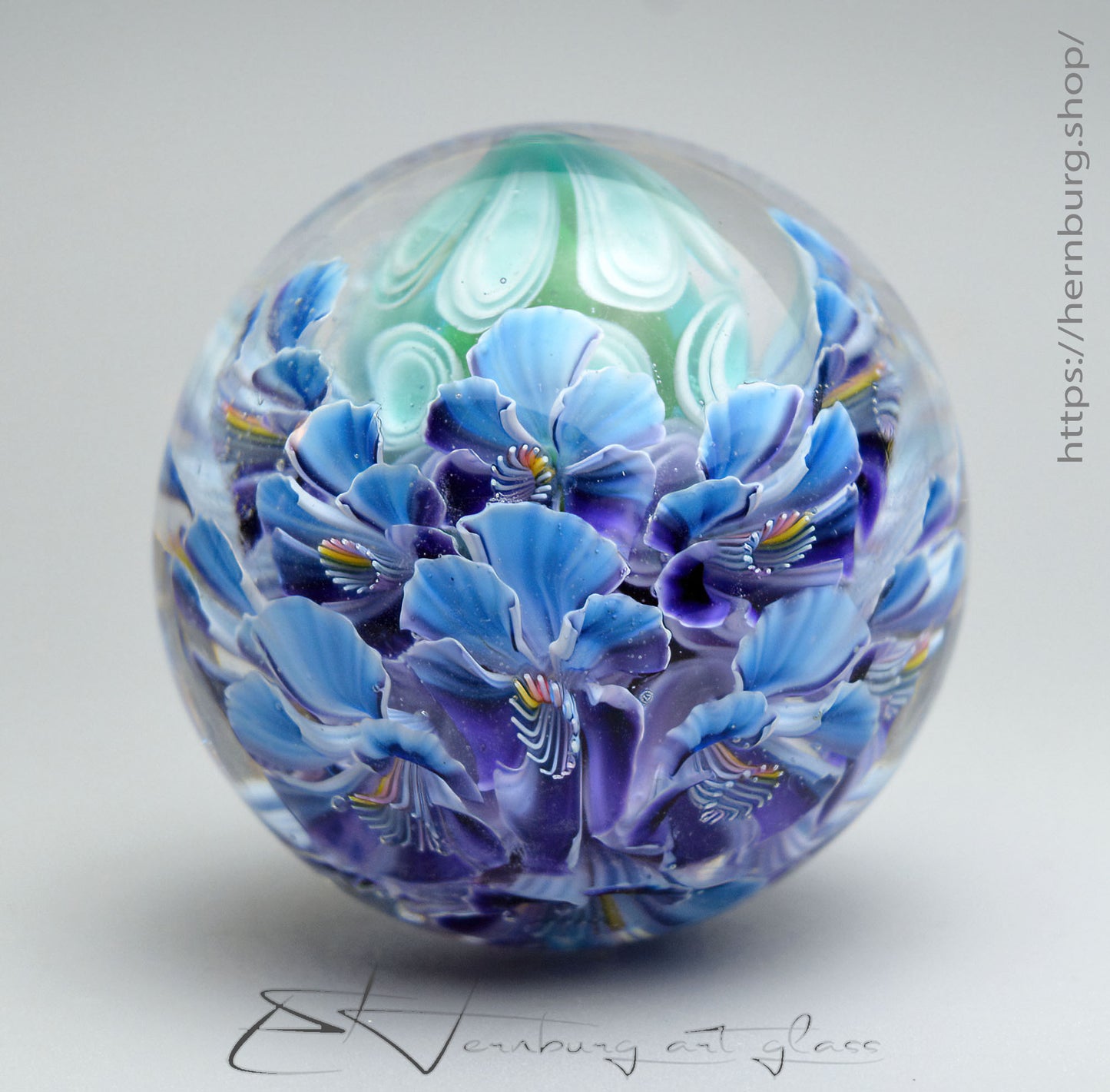 Marble "Study in Blue" Glass. Collectible sphere. Diameter — 40 mm (1.57”).