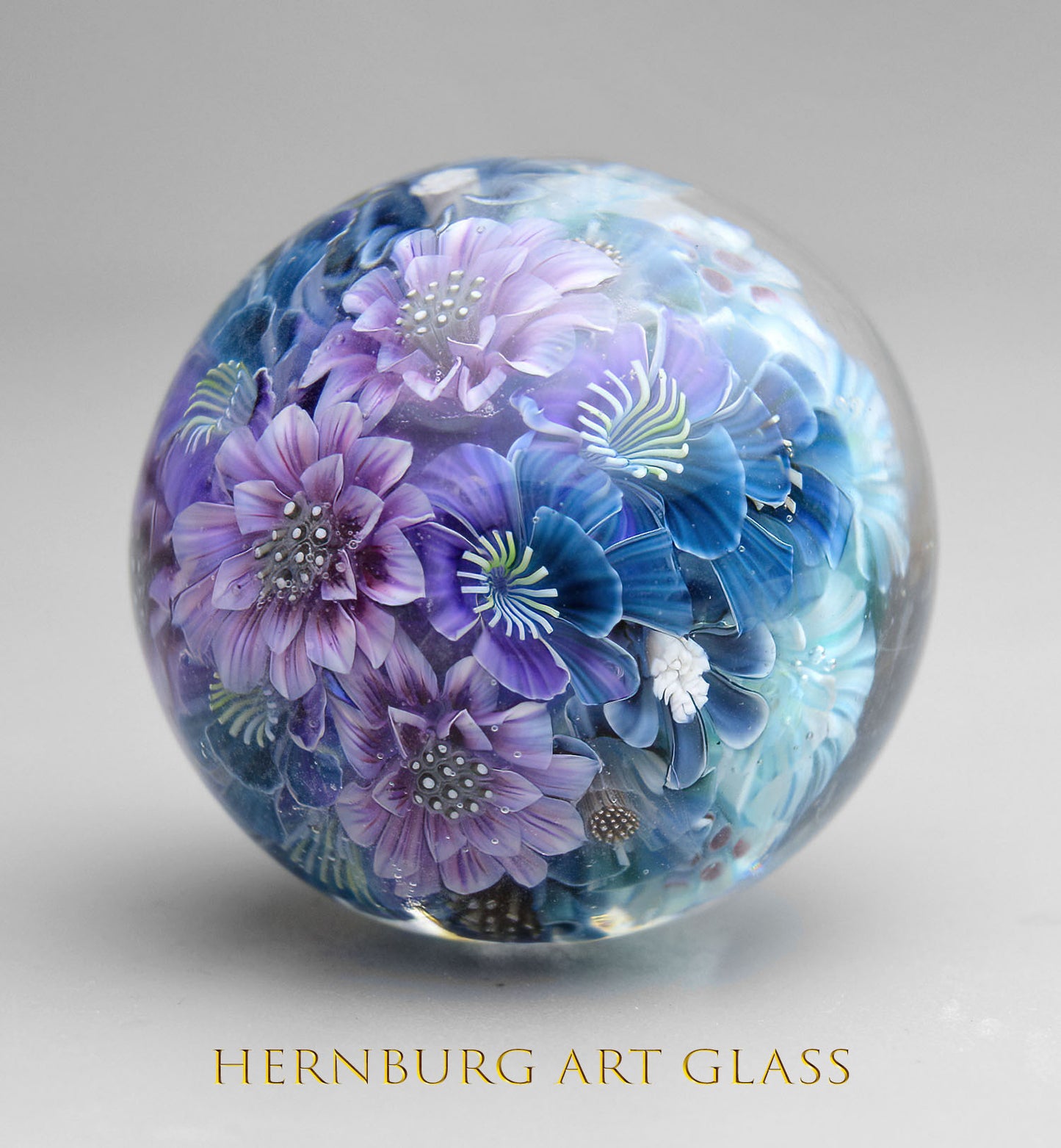 Marble. Collectible Sphere “Living Lace: Hoarfrost”. Glass. . Diameter — 40 mm (1.57”)