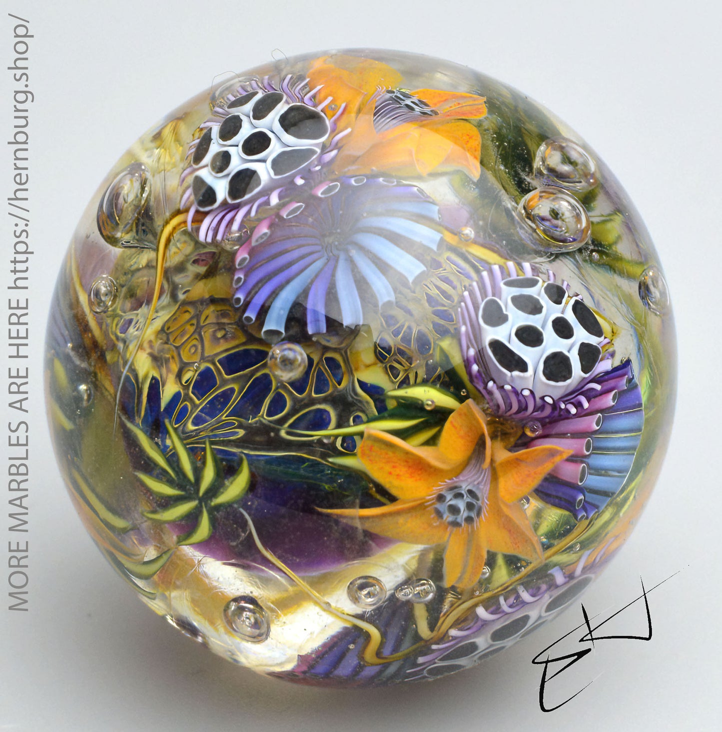 Marble "Glass Dreaming of Water" Glass. Collectible sphere. 39 mm (1.53”).
