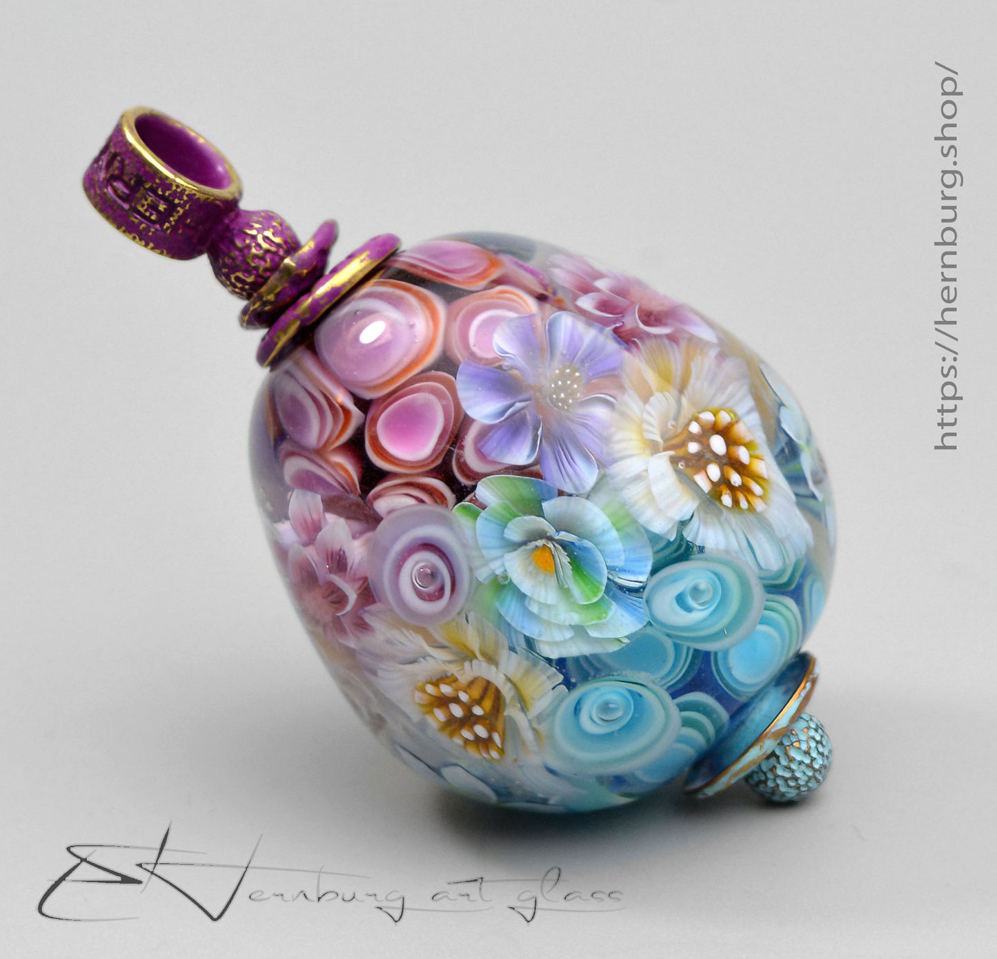 Pendant. "Kaleidoscope violet". Lampwork glass pendant.