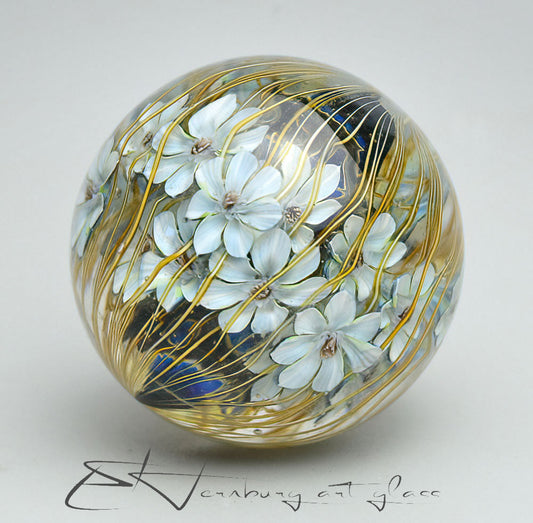 Marble "Branchella White" Glass. Collectible sphere. Diameter — 40 mm (1.57”).