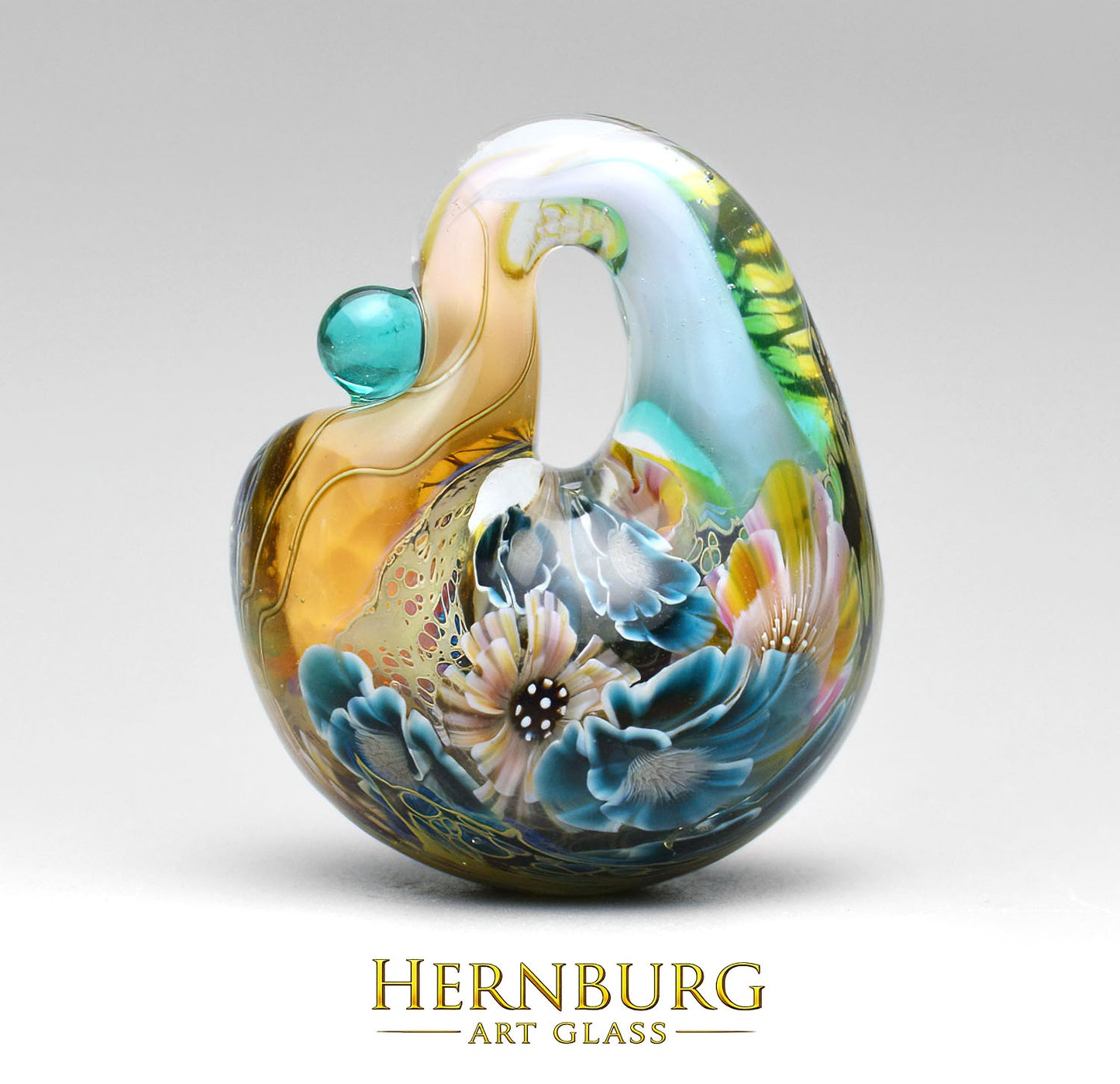 Pendant. Lampwork glass pendant. “DIVA”