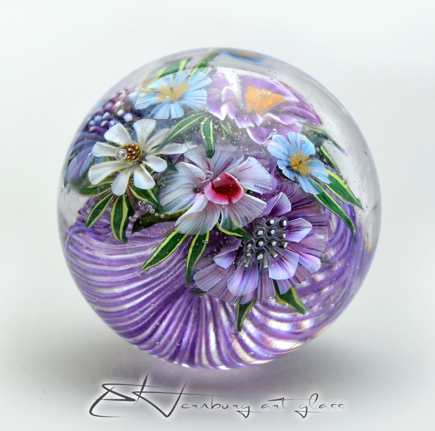 Marble "String Concert" Glass. Collectible sphere. Diameter — 40 mm (1.57”).