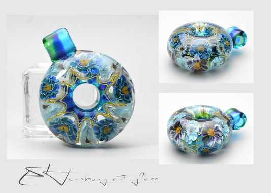 Pendant. Lampwork glass pendant.