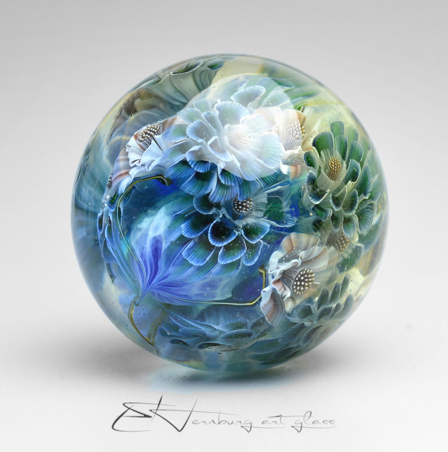 Marble "Mystmere" Glass. Collectible sphere. Diameter — 40 mm (1.57”).