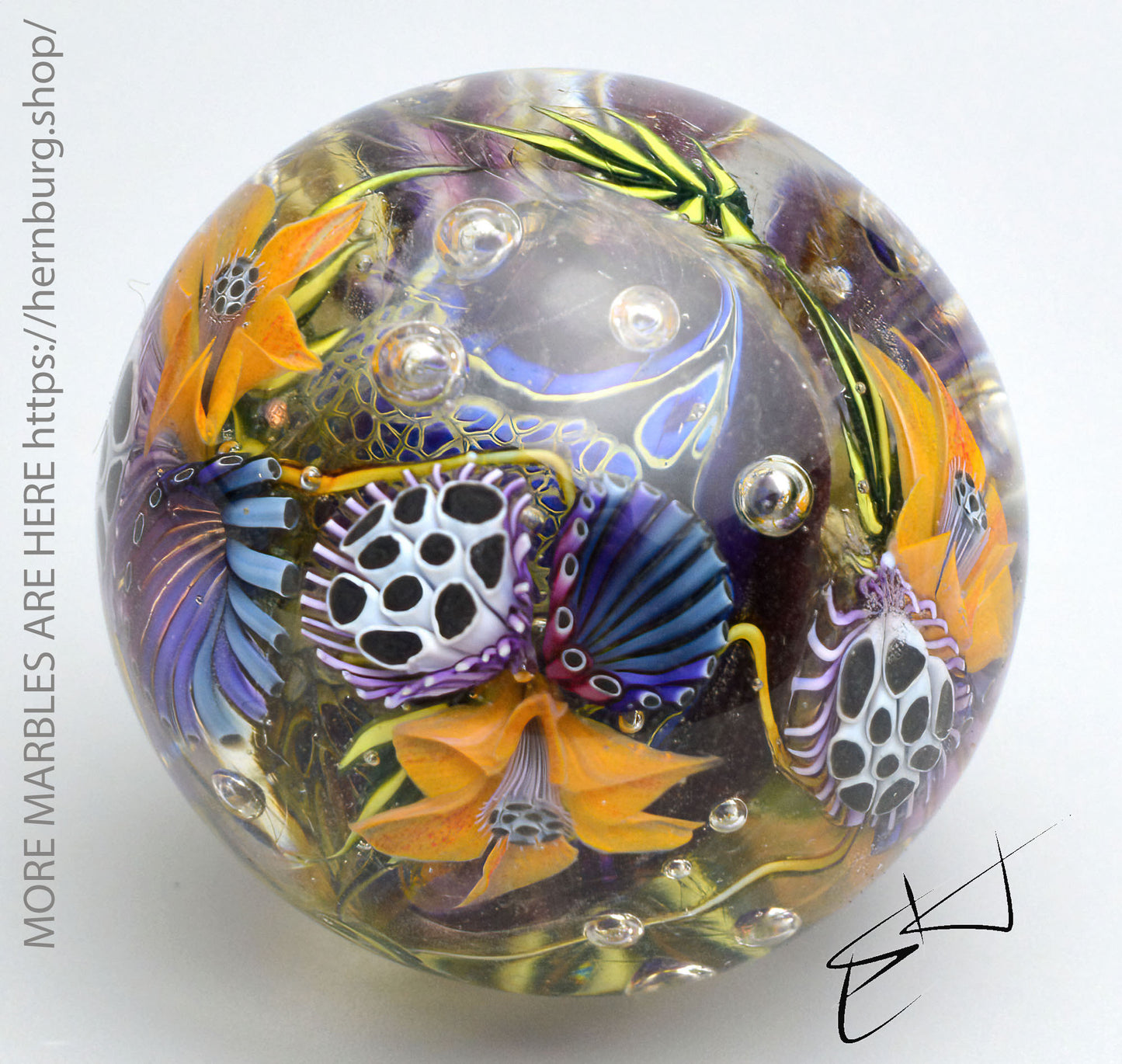 Marble "Glass Dreaming of Water" Glass. Collectible sphere. 39 mm (1.53”).