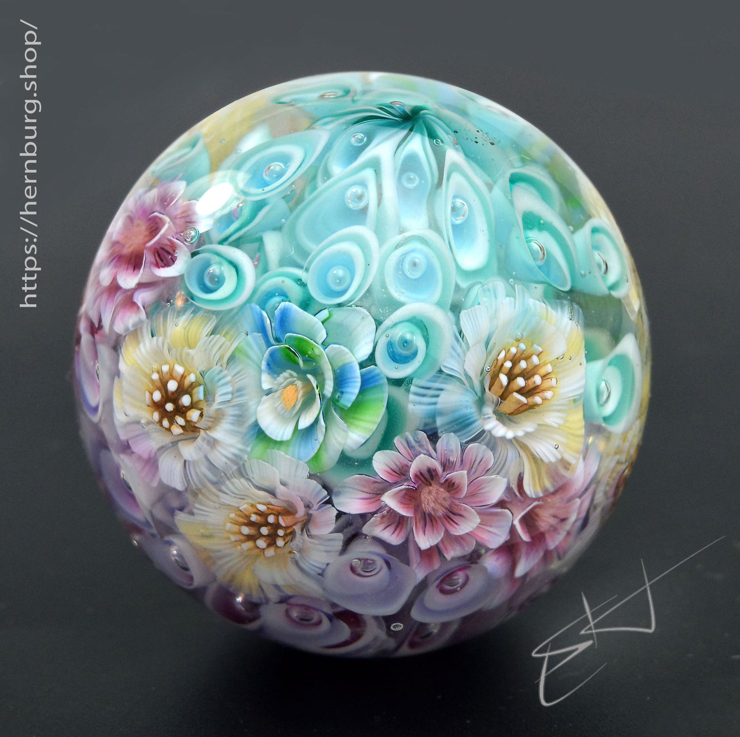 Marble "Kaleidoscope” Glass. Collectible sphere. Diameter — 42 mm (1.65”).