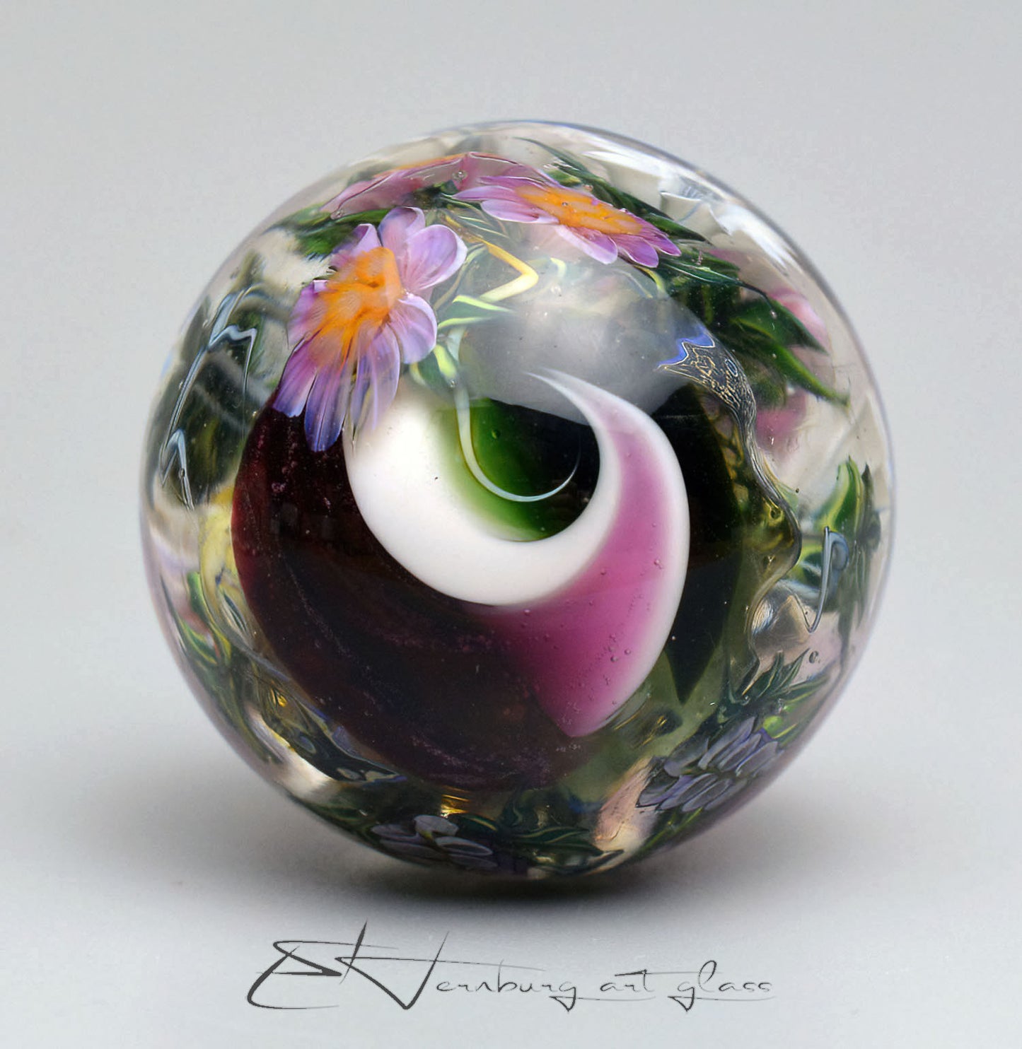 Marble. Collectible Sphere “Turbulence: Vortex”. Glass. . Diameter — 40 mm (1.57”)