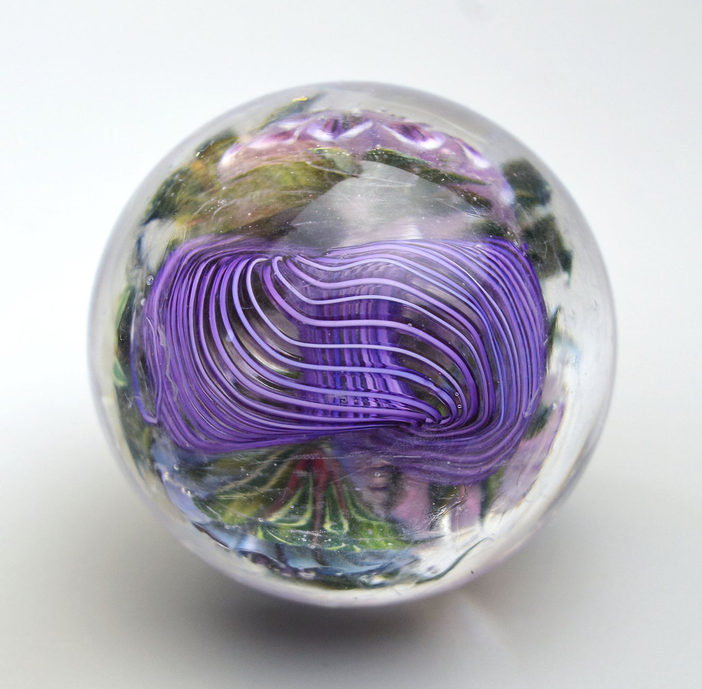 Marble "String Concert" Glass. Collectible sphere. Diameter — 40 mm (1.57”).