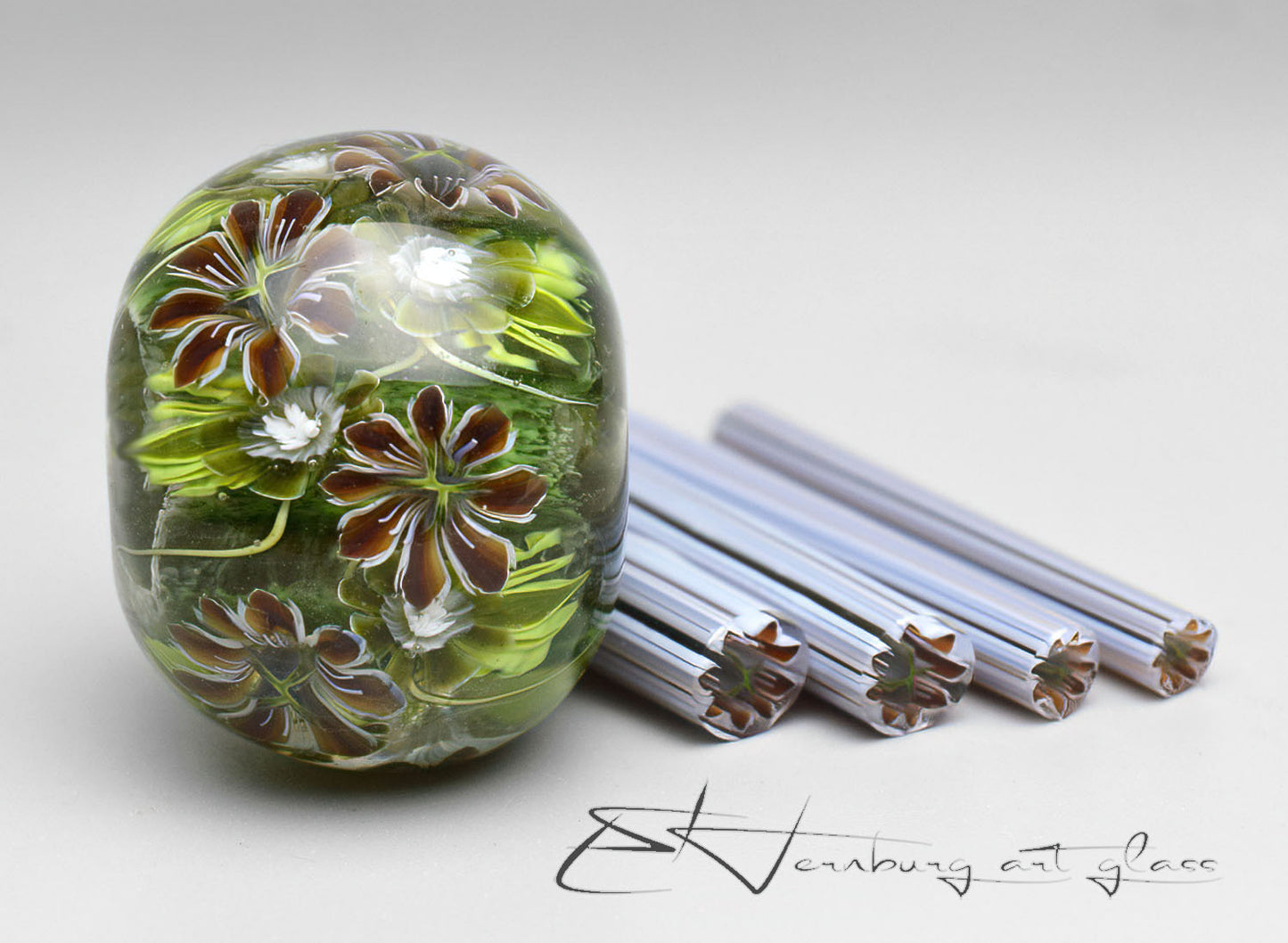 Murrini flowers. Materials for lampwork. Glass COE104. BRUNHILDA.