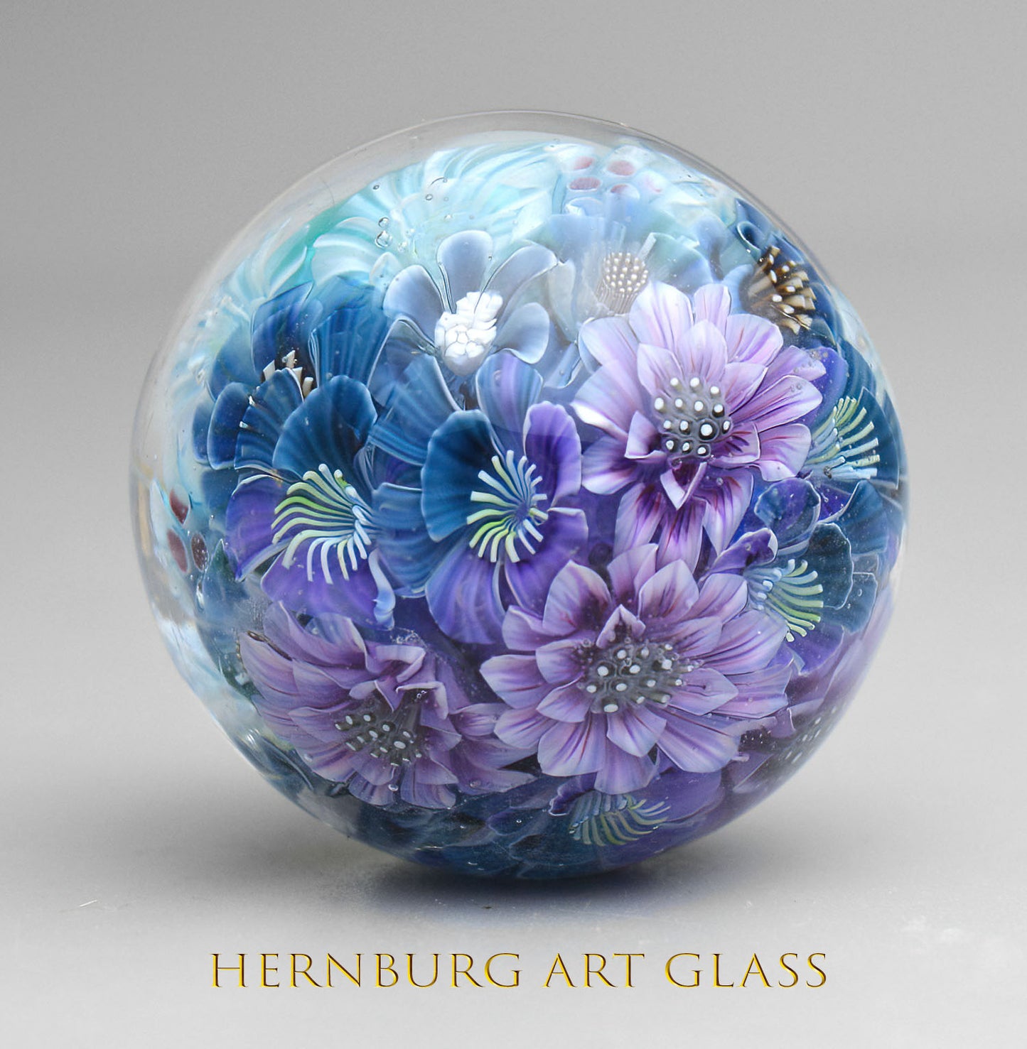 Marble. Collectible Sphere “Living Lace: Hoarfrost”. Glass. . Diameter — 40 mm (1.57”)