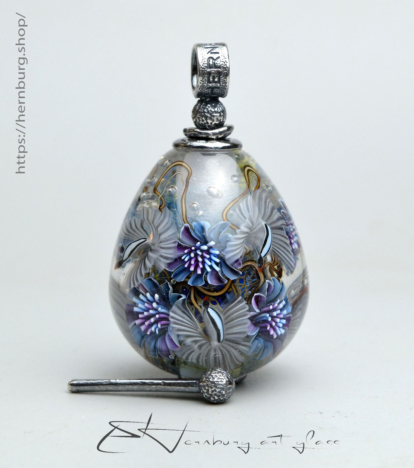 Pendant “Postcard from Kyoto”. Lampwork glass pendant.