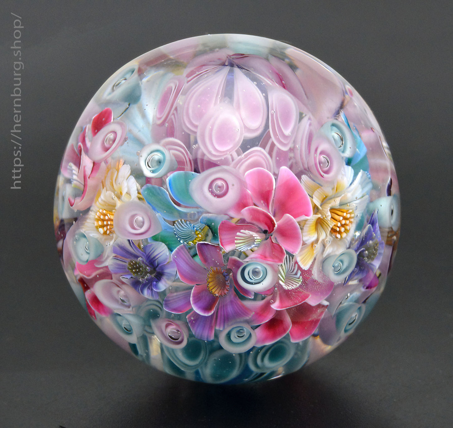 Marble "Kaleidoscope Magic” Glass. Collectible sphere. Diameter — 45 mm (1.77”).