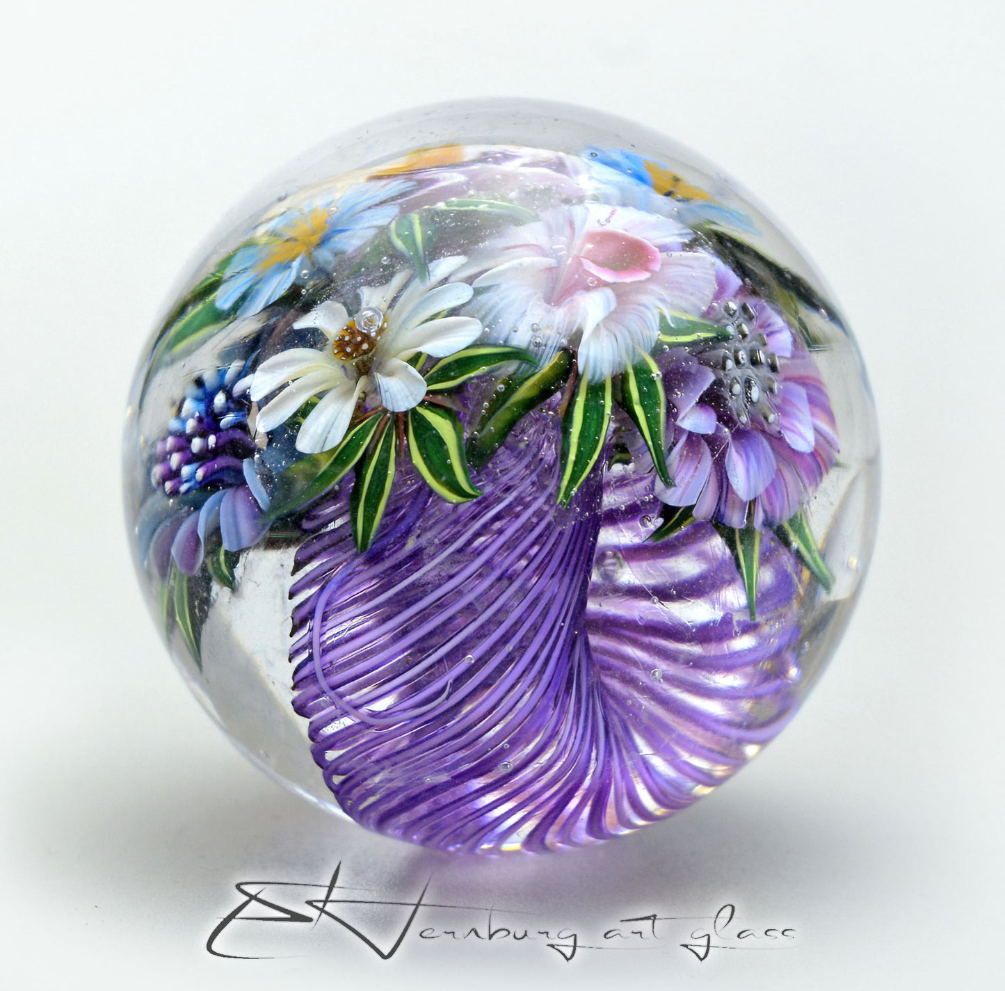 Marble "String Concert" Glass. Collectible sphere. Diameter — 40 mm (1.57”).