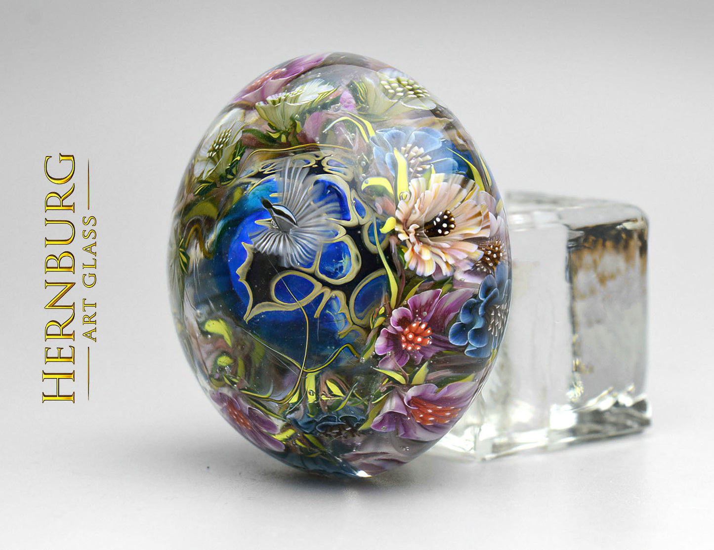 Paperweight "FAR AWAY". Glass. Diameter 52 mm (2.05”)