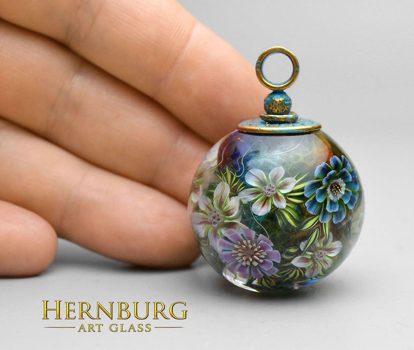 Orbella FLORILEGIUM. Lampwork glass pendant.