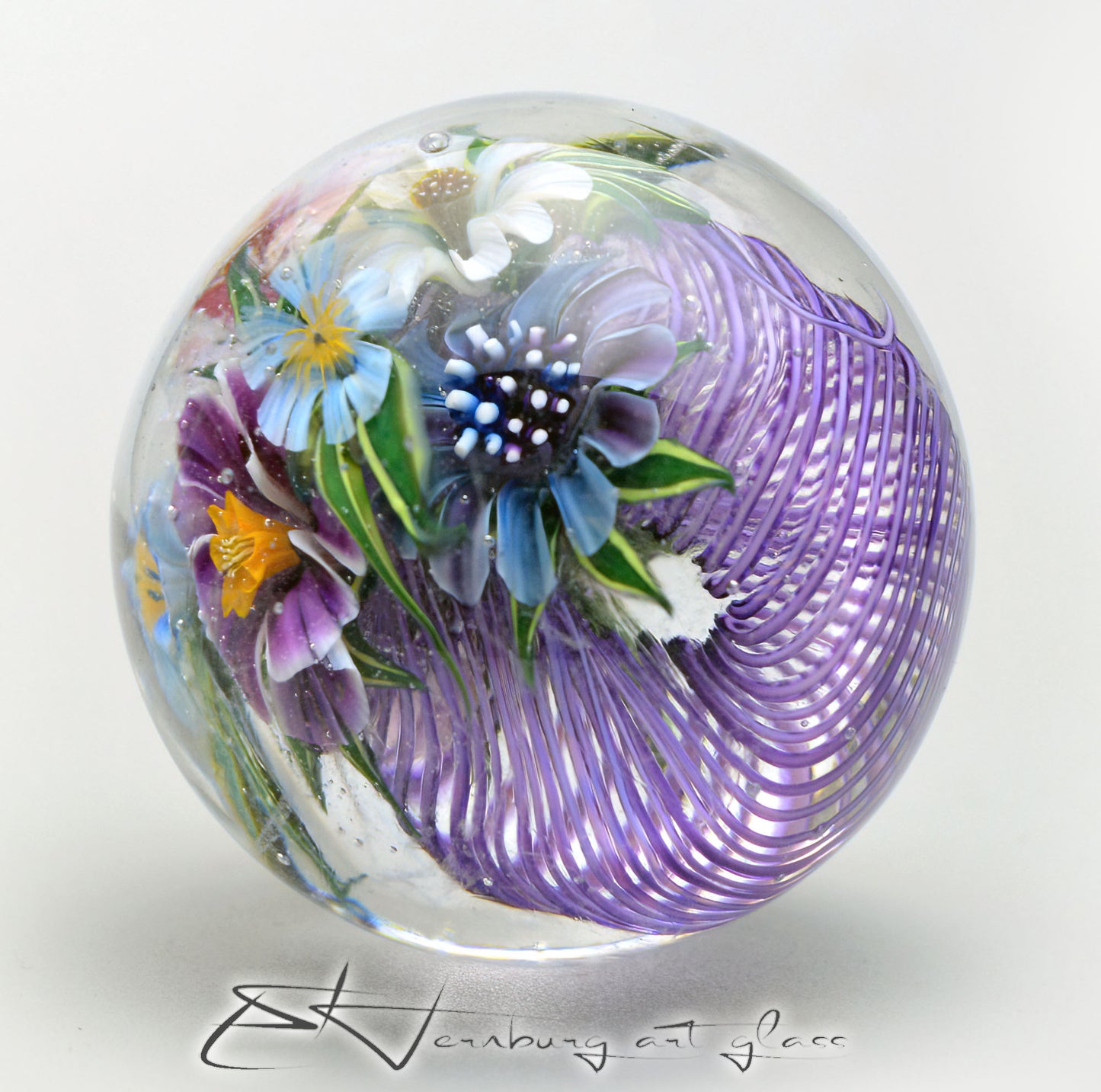 Marble "String Concert" Glass. Collectible sphere. Diameter — 40 mm (1.57”).