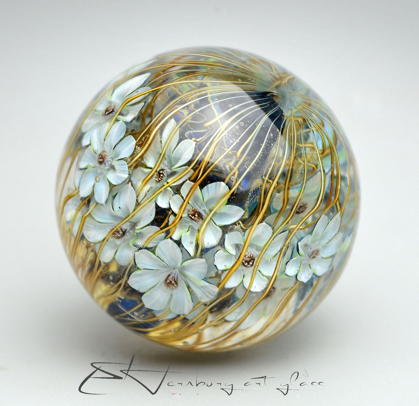 Marble "Branchella White" Glass. Collectible sphere. Diameter — 40 mm (1.57”).