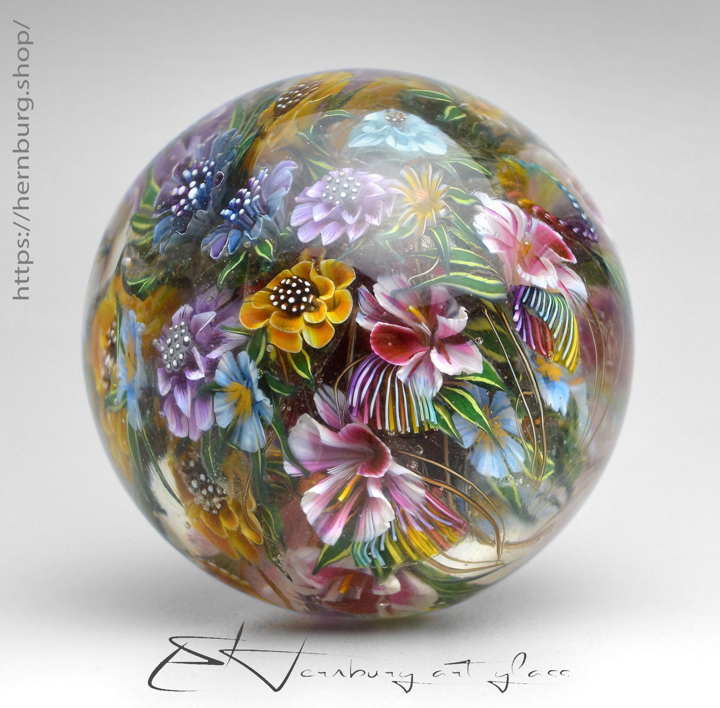 Marbe. "Floral Round Dance" Glass. Collectible ball. Diameter 55 mm - 2.16 inch