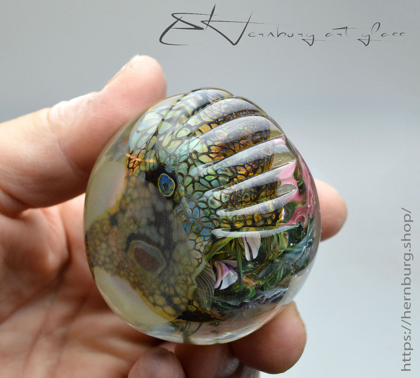 Paperweight "Morning Song". Glass. Diameter 60 mm (2.36”)