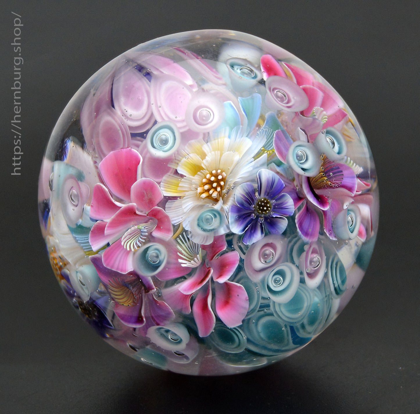 Marble "Kaleidoscope Magic” Glass. Collectible sphere. Diameter — 45 mm (1.77”).