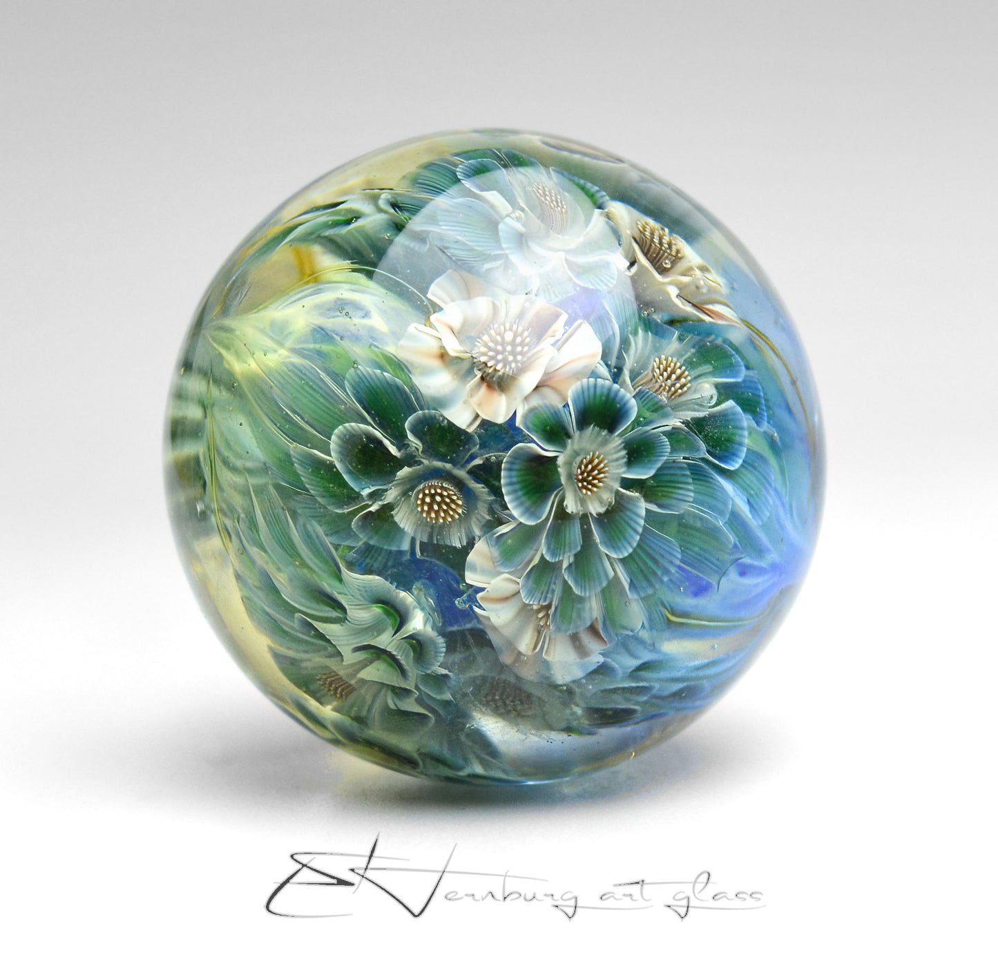 Marble "Mystmere" Glass. Collectible sphere. Diameter — 40 mm (1.57”).