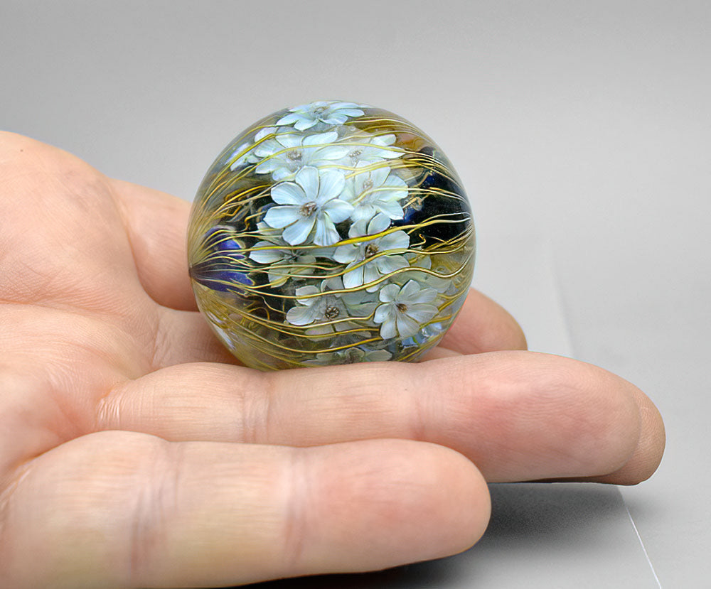Marble "Branchella White" Glass. Collectible sphere. Diameter — 40 mm (1.57”).