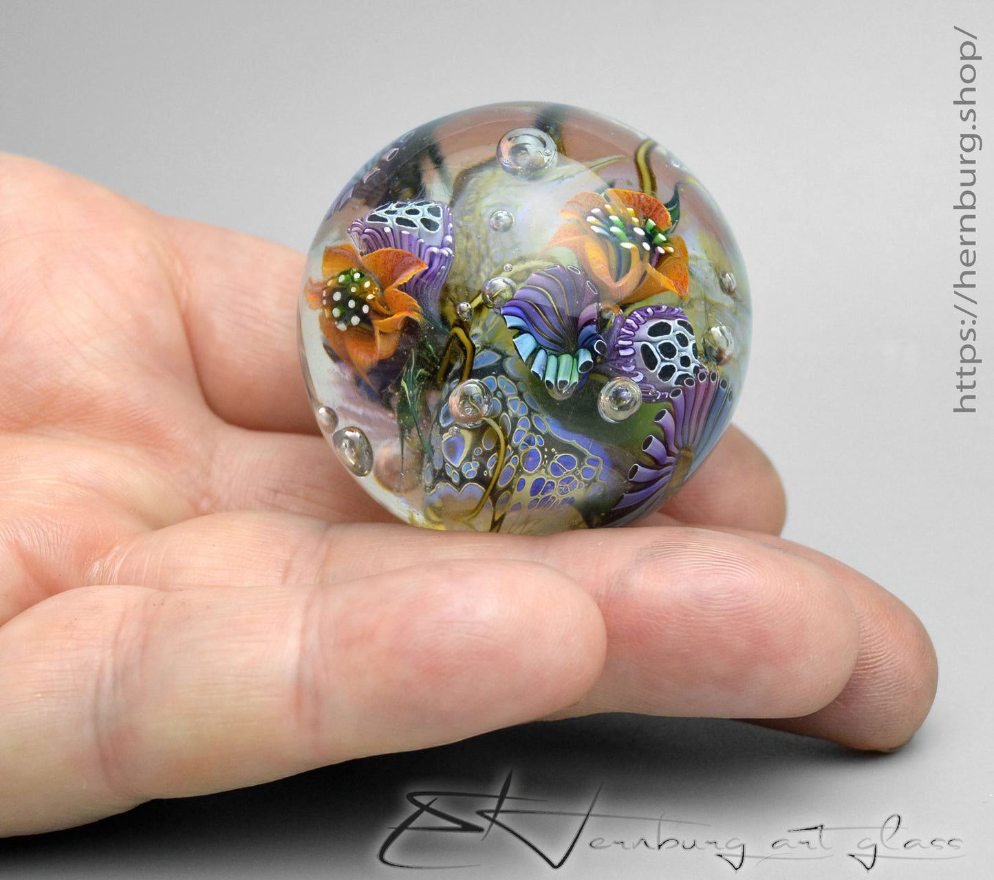 Marble "Mother-of-Pearl Tide” Glass. Collectible sphere. Diameter — 42 mm (1.65”).