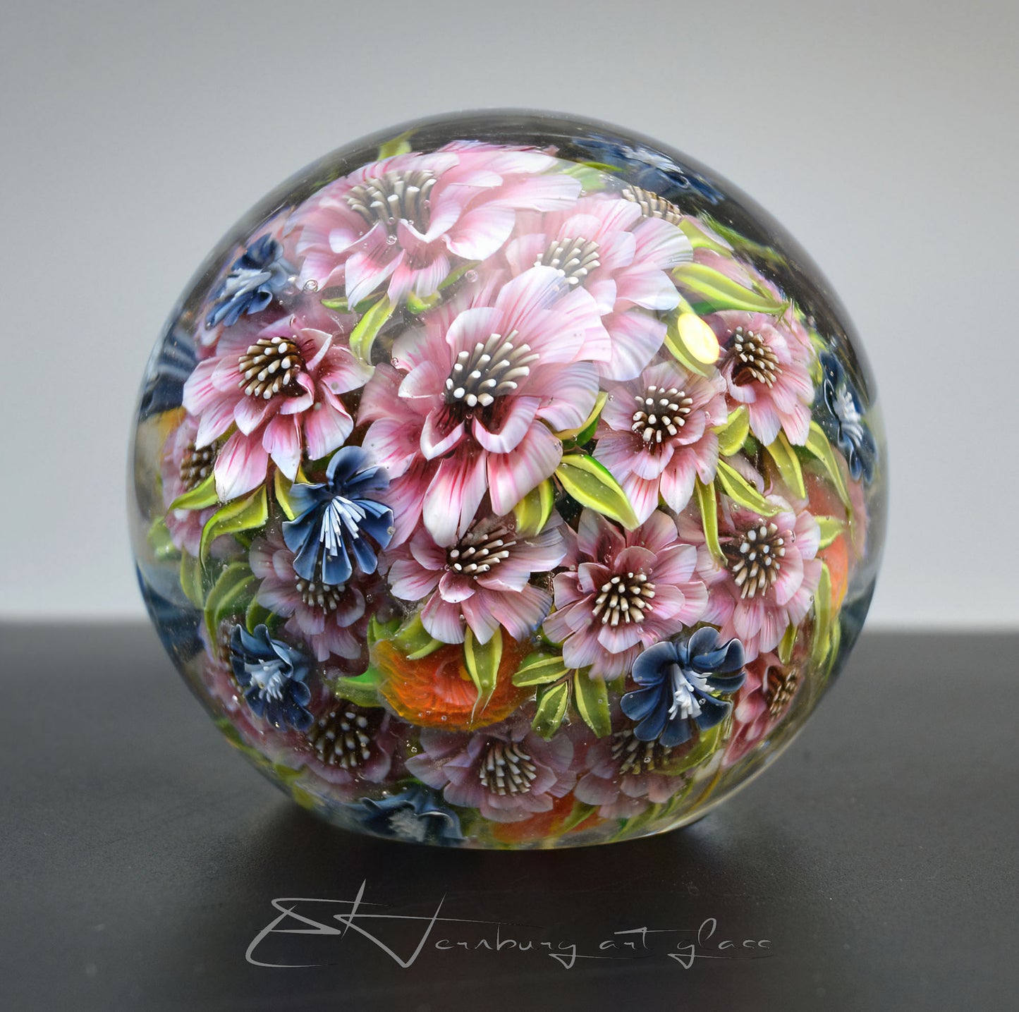 Paperweight. Glass. Diameter 2.48 inch