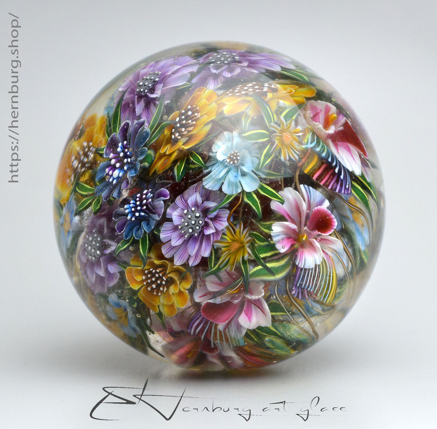 Marbe. "Floral Round Dance" Glass. Collectible ball. Diameter 55 mm - 2.16 inch