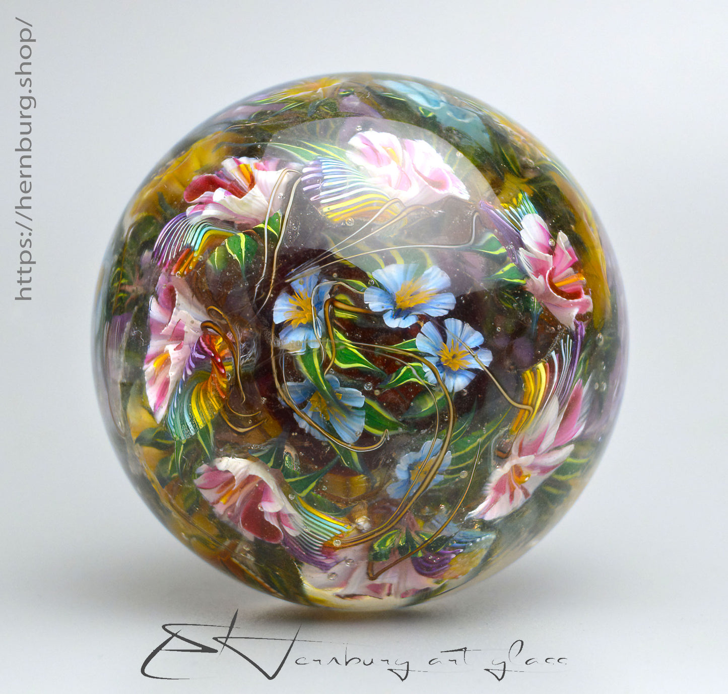 Marbe. "Floral Round Dance" Glass. Collectible ball. Diameter 55 mm - 2.16 inch
